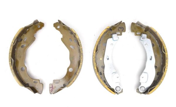 Renault, Nissan, Mitsubishi- Brake Shoe, SHOE SET-REAR BRAKE D40601HD3E